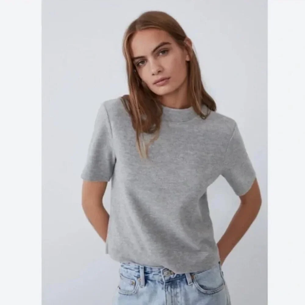 Zara | EUC Trafaluc Gray Mock Neck Short Sleeve Knit Sweater Top Size Large - Picture 4 of 8